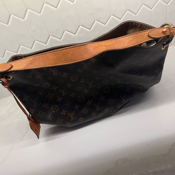 LV Graceful PM - Picture 7 of 11